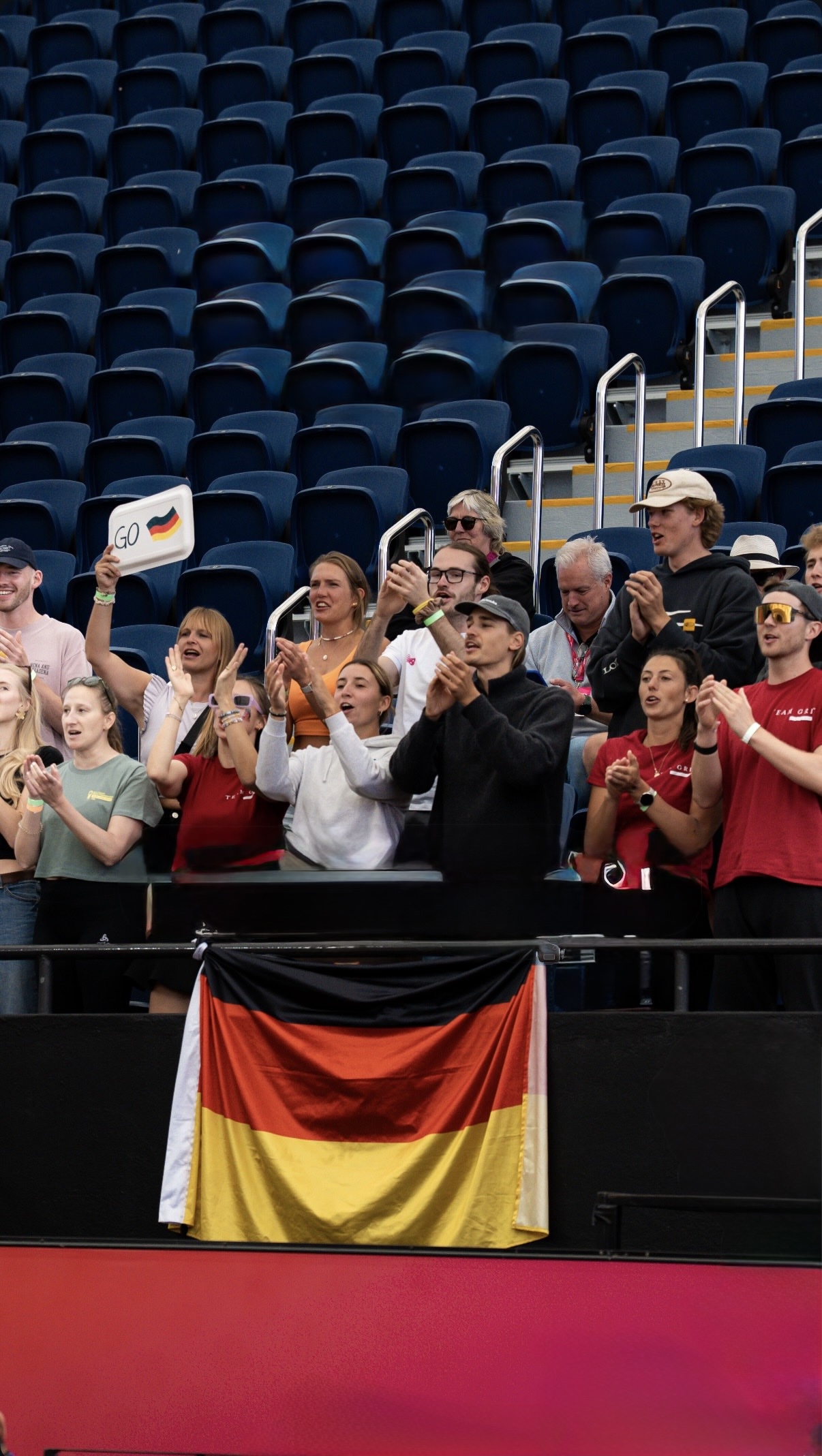 Mit viel Anfeuerkraft zur Beachvolleyball Weltmeisterschaft